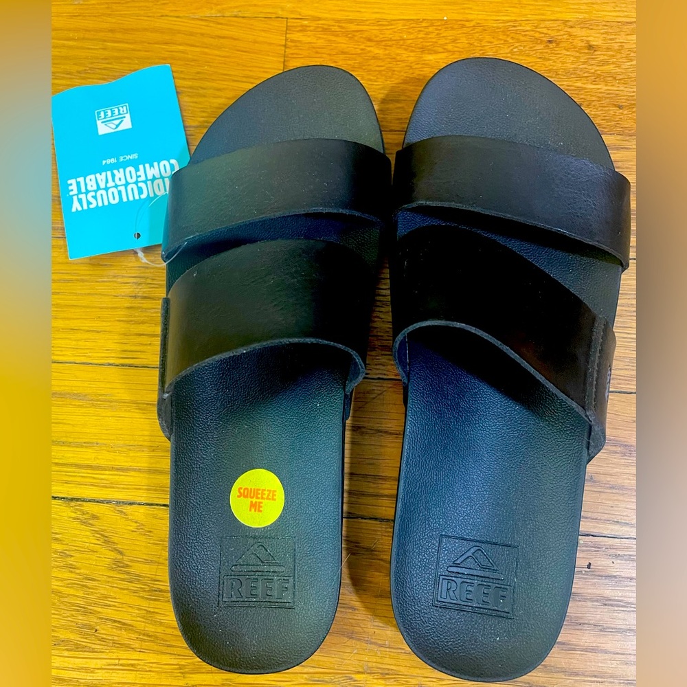 NWT Reef Cushion Vista black slide sandals so comfortable!